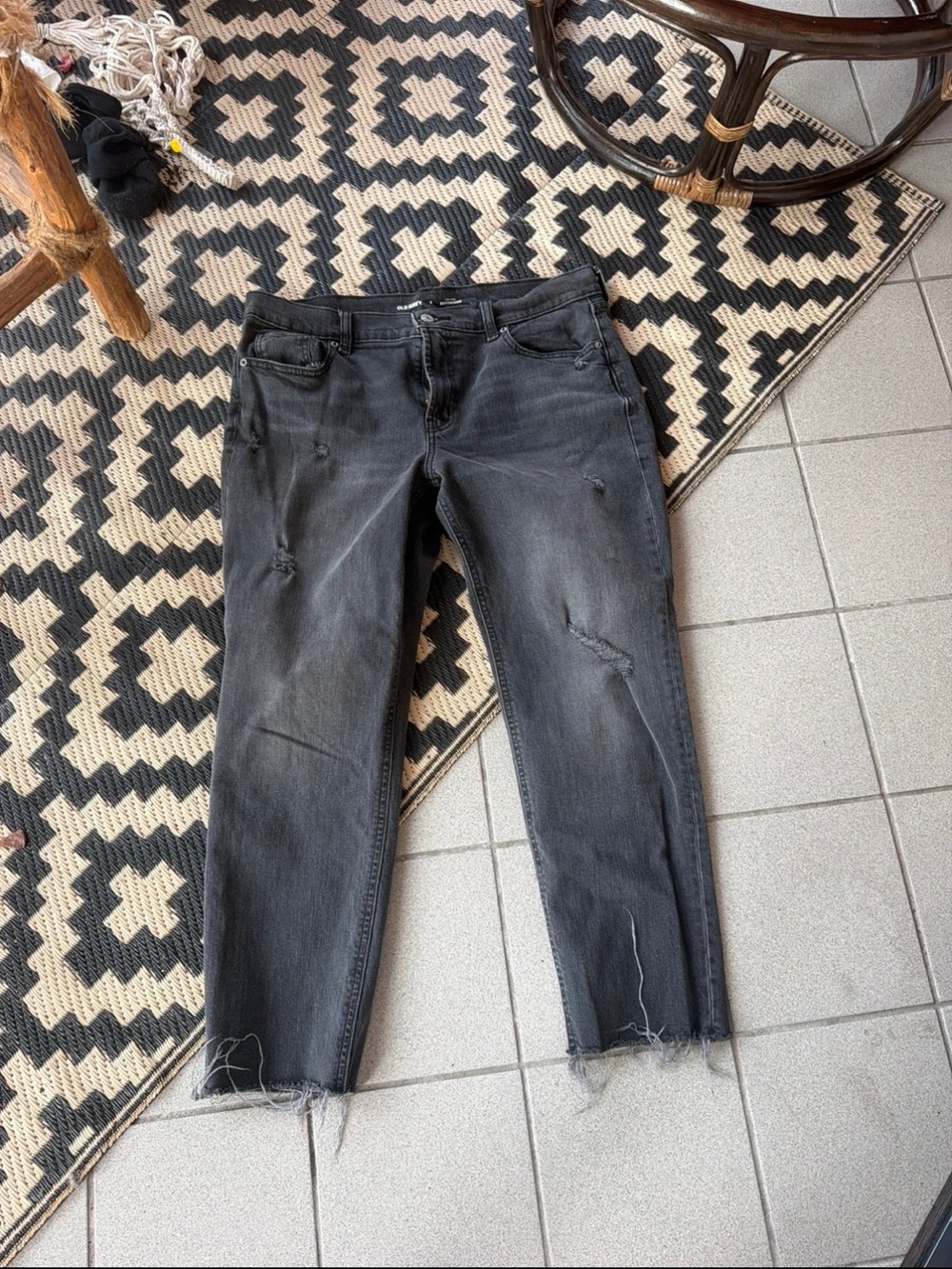 Old Navy Womens Black Distressed Jeans
